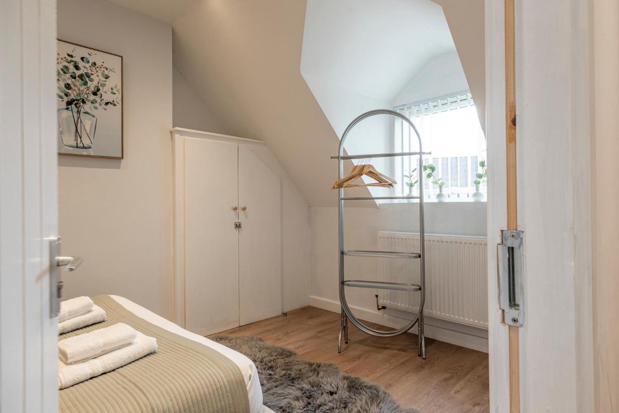 Holiday home Bright & Spacious 3 Bd In The Centre Of Bourton! *