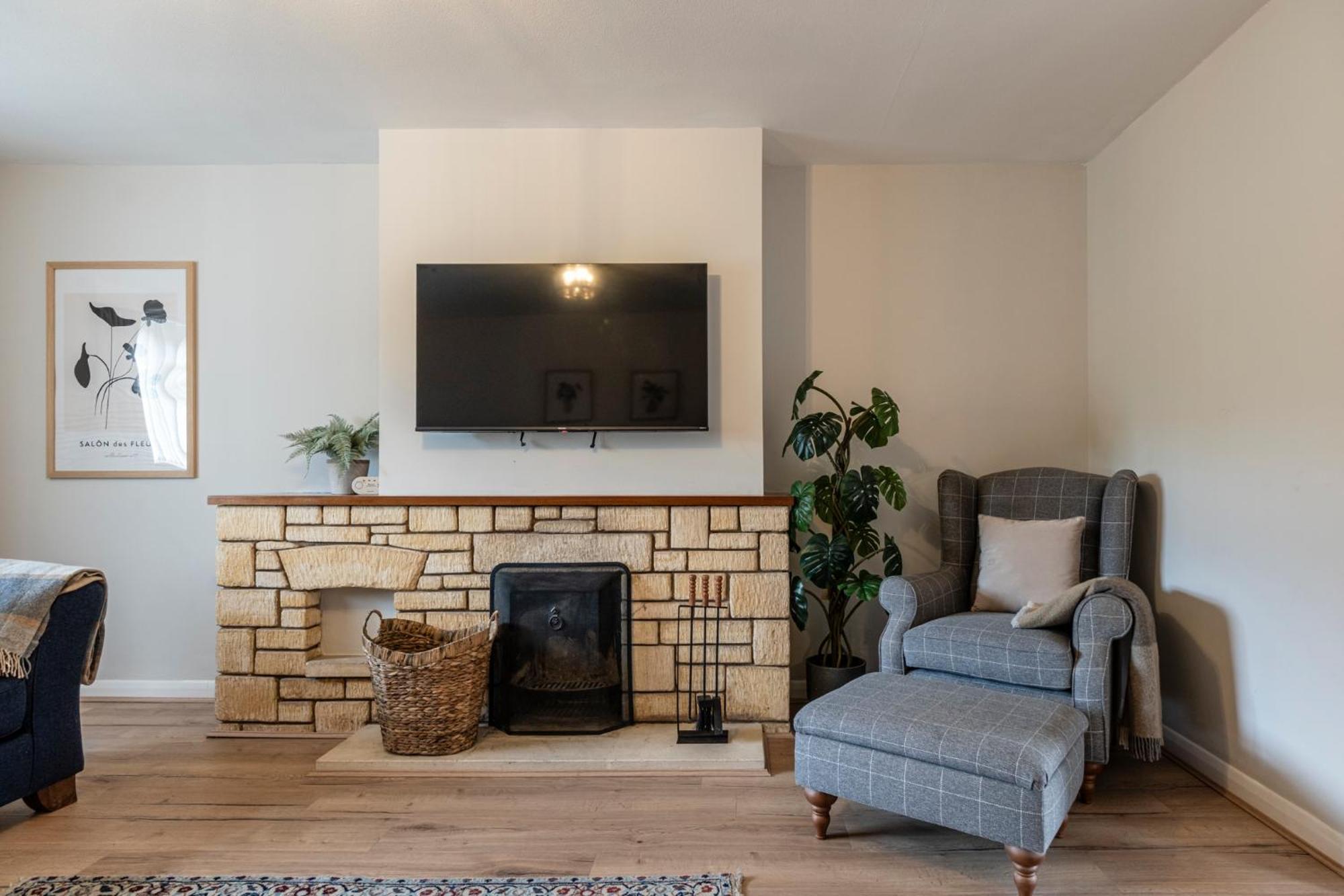 Bright & Spacious 3 Bd In The Centre Of Bourton! Bourton-on-the-Water